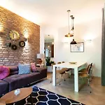 Spacious 3br With Ac In Living Room, 2 Balconies
