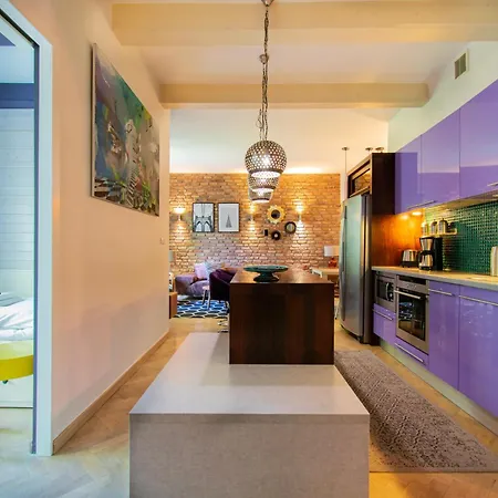 דירה Spacious 3br With Ac In Living Room, 2 Balconies
