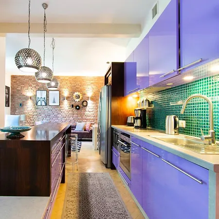 Spacious 3br With Ac In Living Room, 2 Balconies * קרקוב